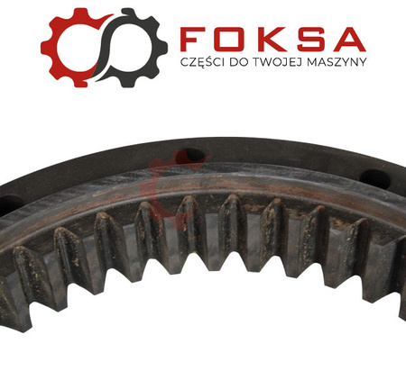 Koło koronowe zwolnicy przedniego napędu